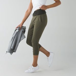 Sunset Salutation Yoga Pants Size 4